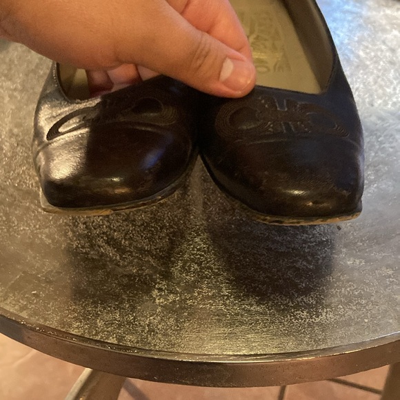 Salvatore Ferragamo Heels with embroidered horsebit, made in Italy - Picture 13 of 13